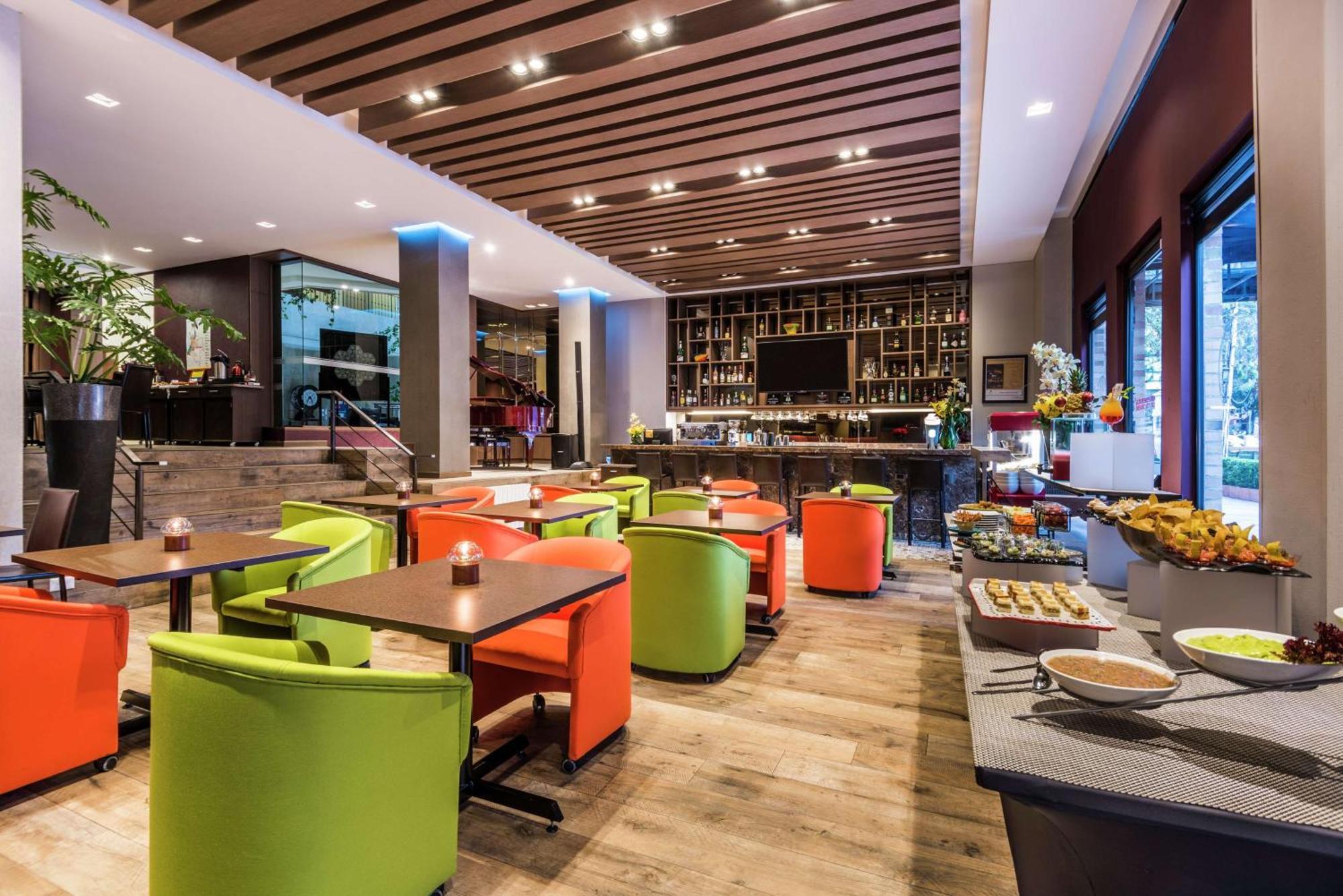 Embassy Suites by Hilton Bogotá - Rosales Exteriér fotografie The restaurant